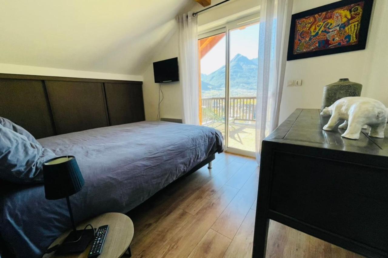 Large Chalet With Terrace And View In Briancon Apartment ภายนอก รูปภาพ