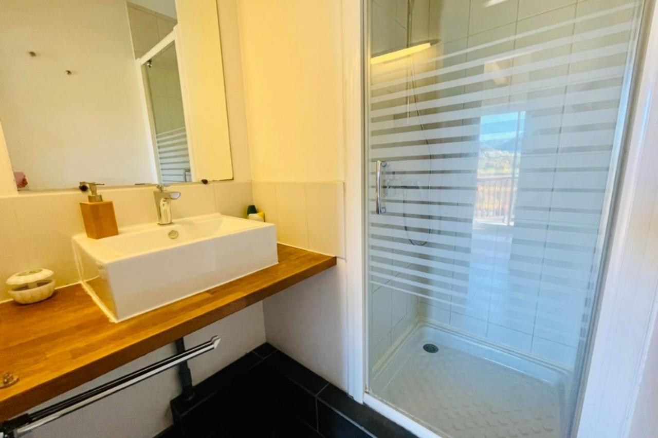 Large Chalet With Terrace And View In Briancon Apartment ภายนอก รูปภาพ