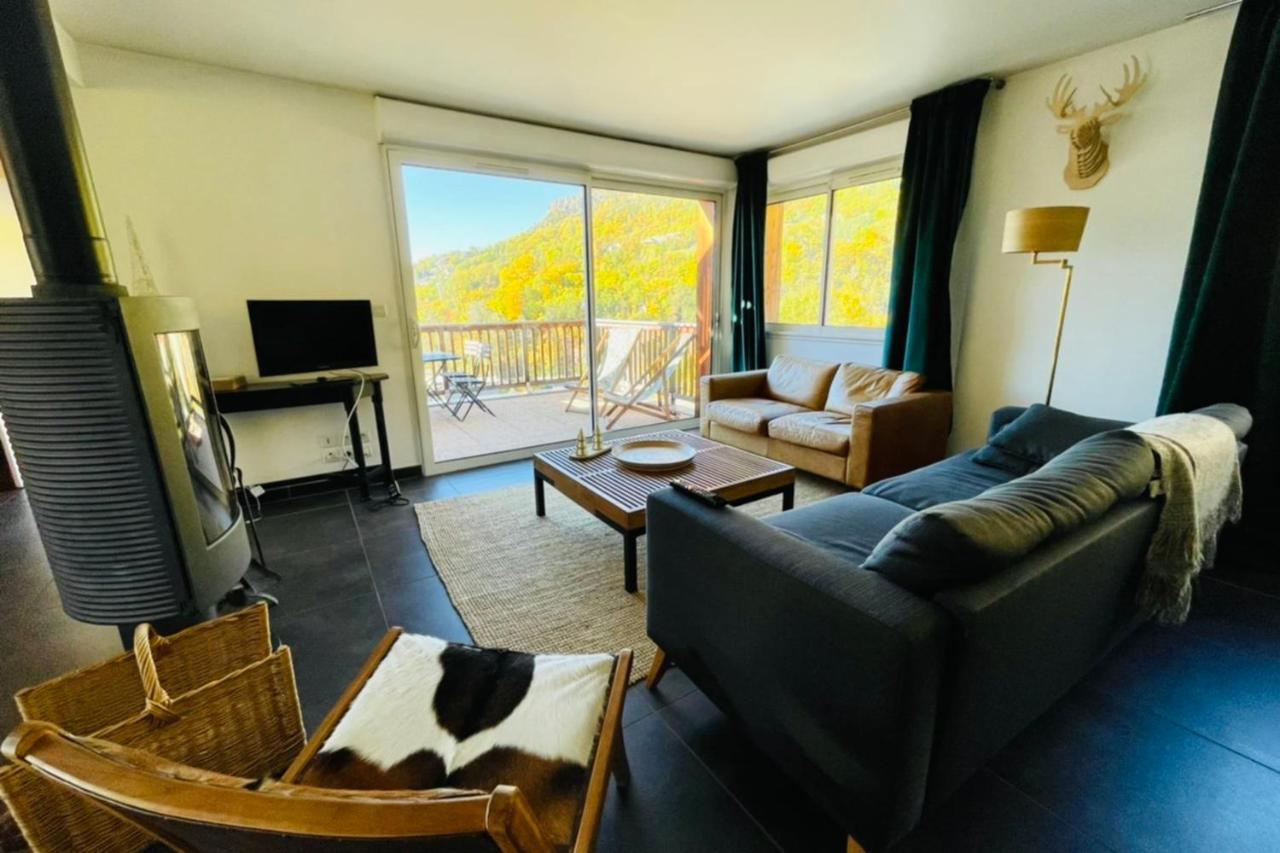 Large Chalet With Terrace And View In Briancon Apartment ภายนอก รูปภาพ